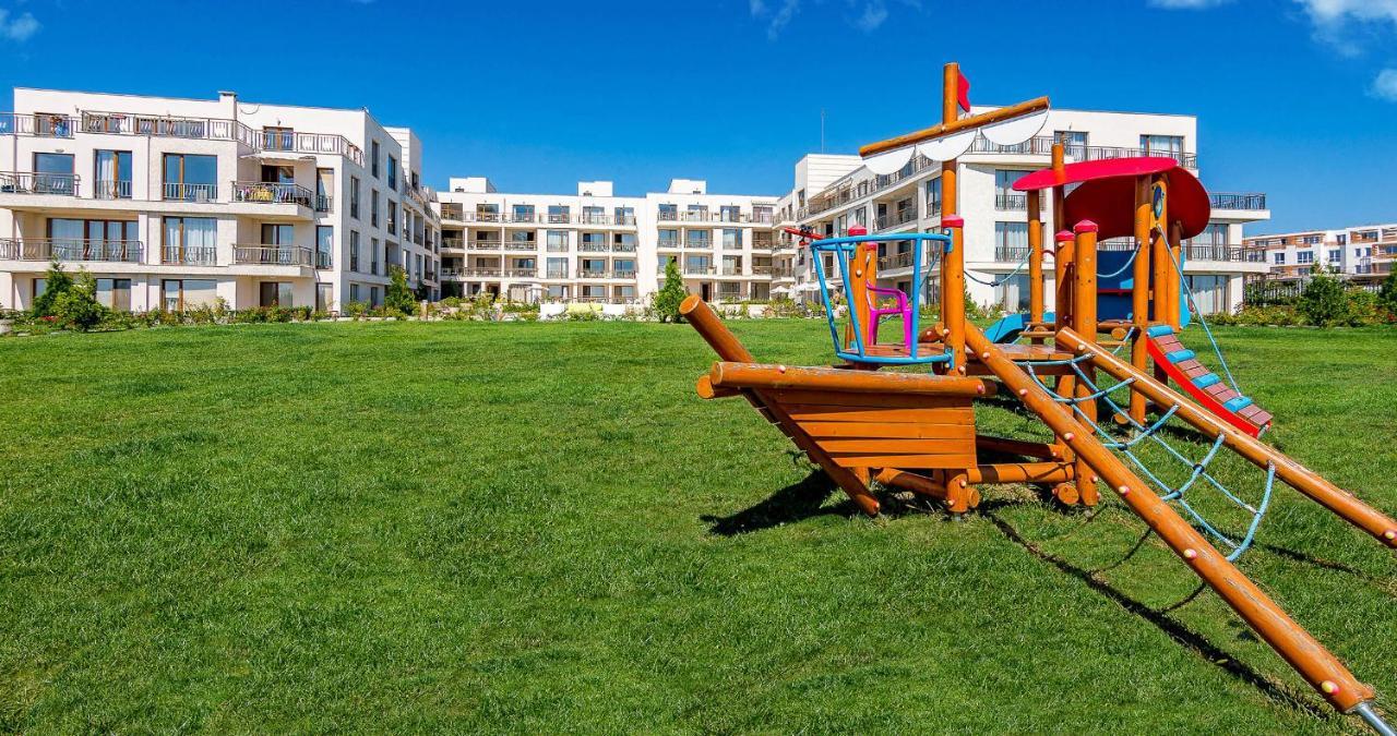 Sea Panorama Apartment - Diamond Beach Sarafovo Burgas Exterior photo